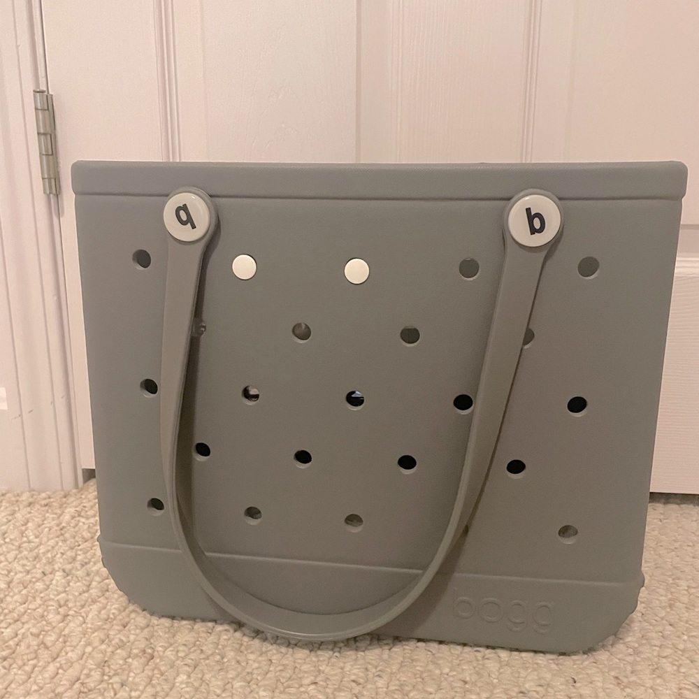 Gray bogg bag